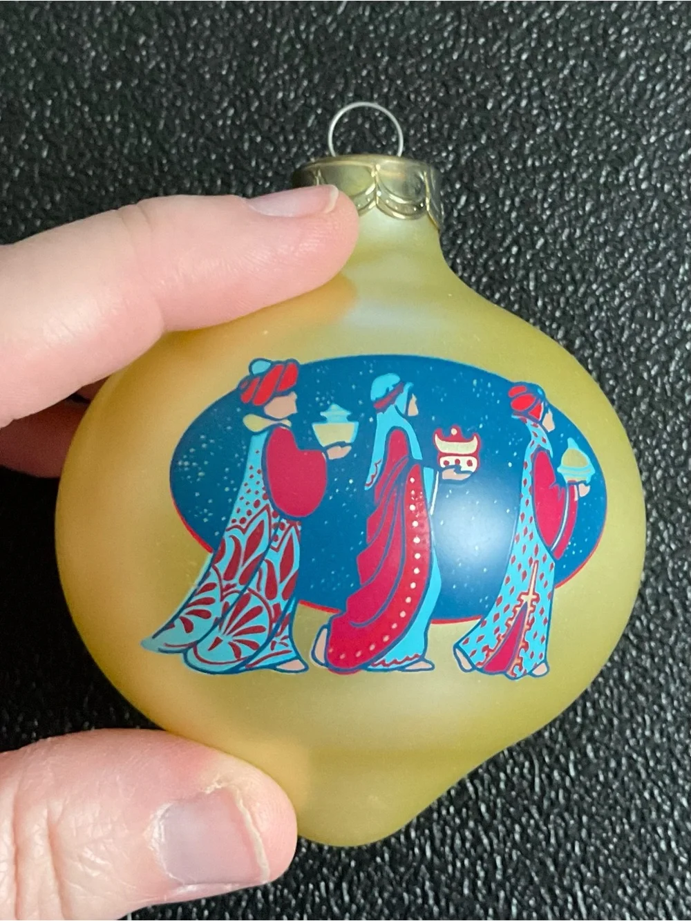 Hallmark Nativity Wise Men Gold Teardrop Glass Ornament “O Come Adore Him” 1986